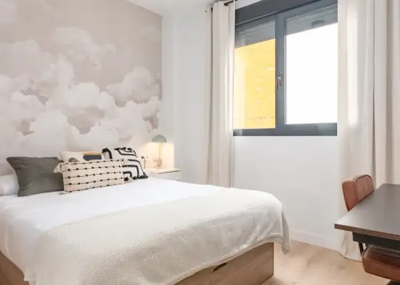 Habitación en piso compartido de 2 habitaciones en La Bresca, solo para profesionales. en Málaga