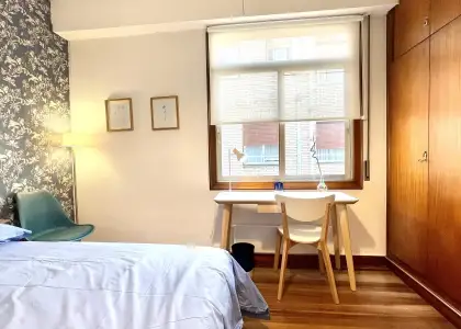 Habitación en piso compartido de 5 dormitorios en alquiler en Castaños, con todos los gastos incluidos en Bilbao
