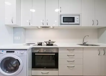 Habitación en un piso compartido de 3 habitaciones en alquiler en Arabella, todos los gastos incluidos. en Bilbao