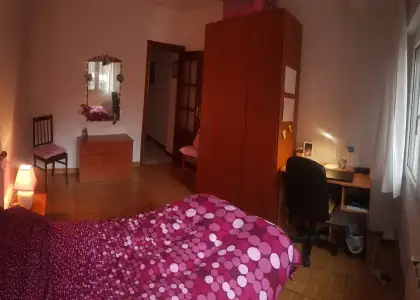 Se alquila habitación en piso compartido de 3 habitaciones en Oviedo, solo chicas, gastos incluidos en Oviedo