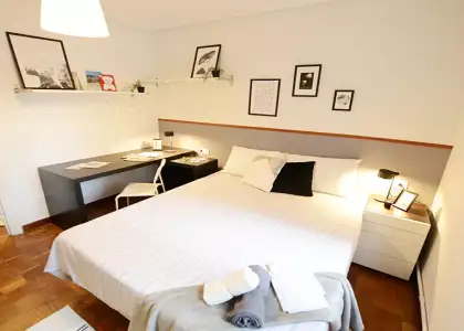Se alquila habitación en piso de 4 dormitorios en Ametzola en Bilbao