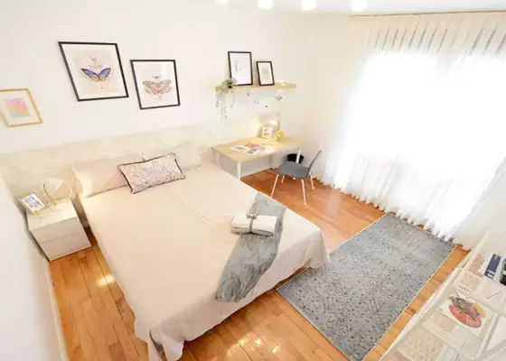 Se alquila habitación en piso de 4 habitaciones en Bilbao