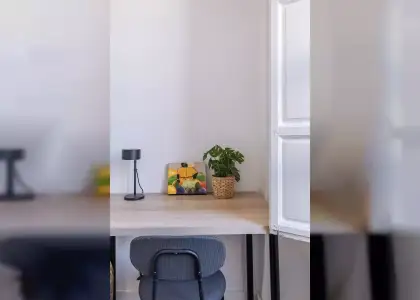Se alquila habitación en piso de 8 habitaciones en Granada en Granada